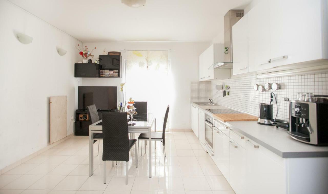 Apartment Nina , Bacvice Beach Split Ngoại thất bức ảnh